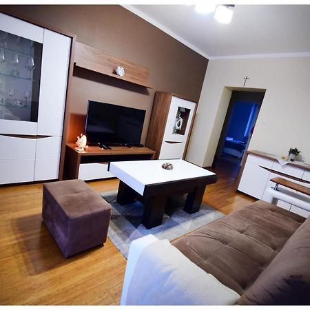 Color 24 Apartament IV Lejlighed Stalowa Wola Eksteriør billede