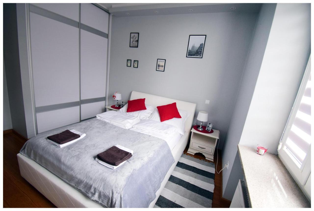 Color 24 Apartament IV Lejlighed Stalowa Wola Eksteriør billede