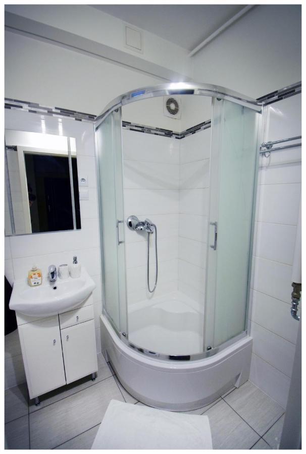 Color 24 Apartament IV Lejlighed Stalowa Wola Eksteriør billede