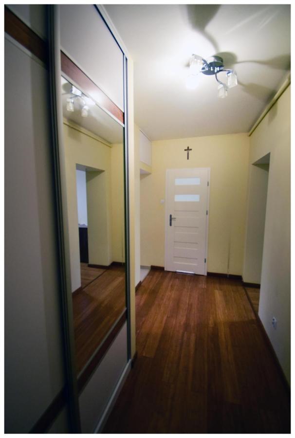 Color 24 Apartament IV Lejlighed Stalowa Wola Eksteriør billede