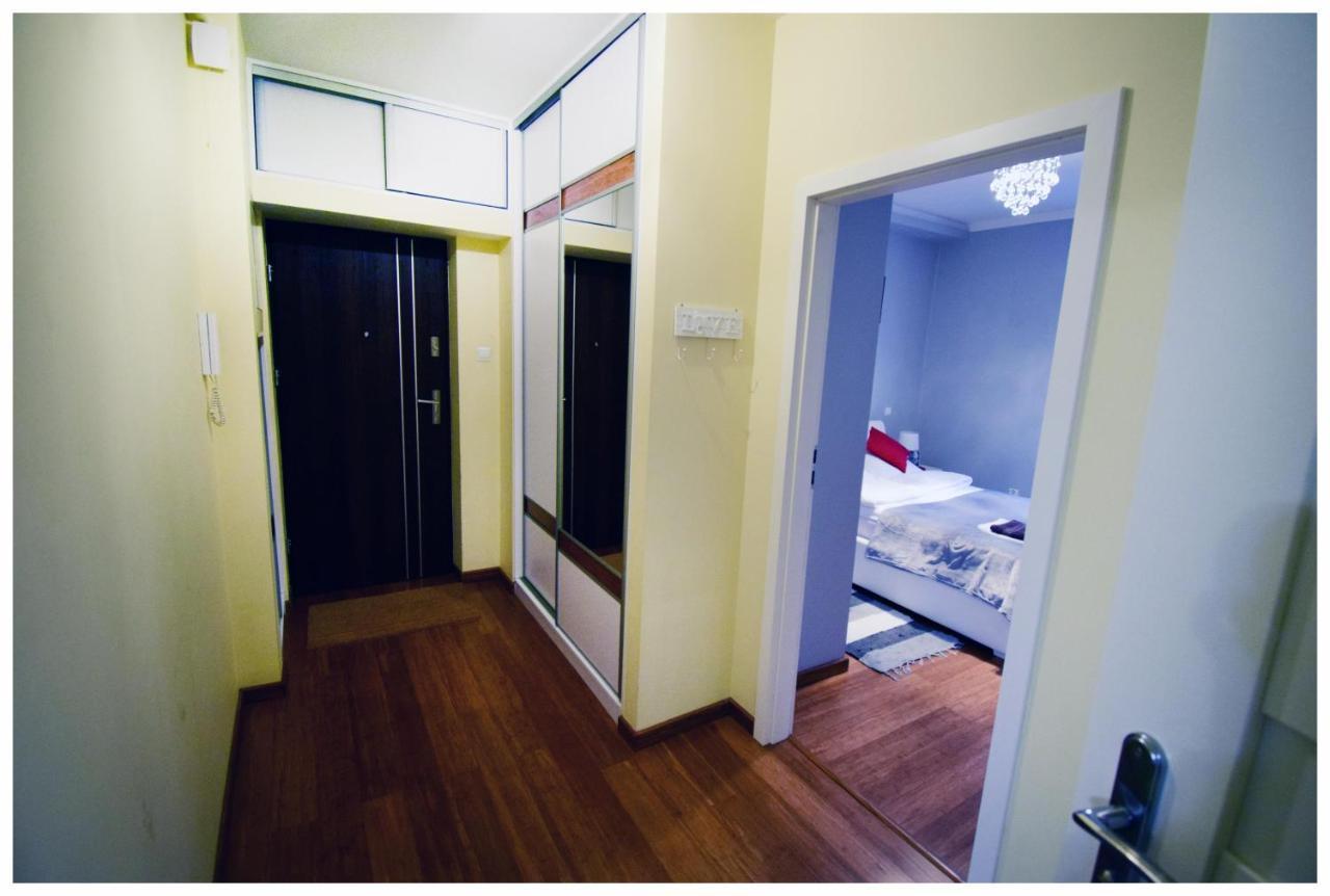 Color 24 Apartament IV Lejlighed Stalowa Wola Eksteriør billede